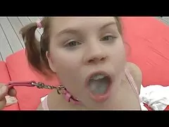 مهبل عروسکی جوان پس از برخورد با دانلودفیلم سسکی اسباب بازی های جنسی ، ارگاسم قدرتمندی دارد.