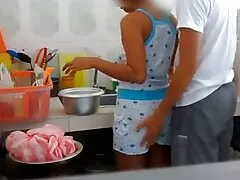همسر بالغ جدا شده دوست خود را برای رابطه جنسی گروهی با همسرش دعوت می دانلود فیلم های سسکی کند