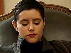 اولدمن فلیم سسکی یک مادربزرگ لاتین دارد و از blowjob خوبی در آشپزخانه است