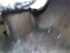 پورنو استار بالغ فیلم سسکی خارجی رابطه جنسی داغ با مدل جوان روی نیمکت تا ارگاسم دارد